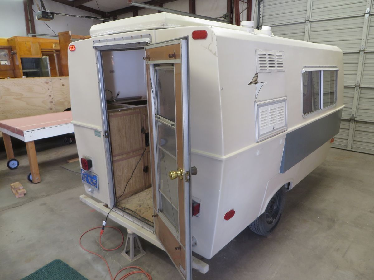 http://www.cannedhamtrailers.com/forum/70campster/prog9-13-192.JPG