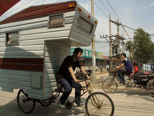 http://www.cannedhamtrailers.com/makeitup/bike.jpg