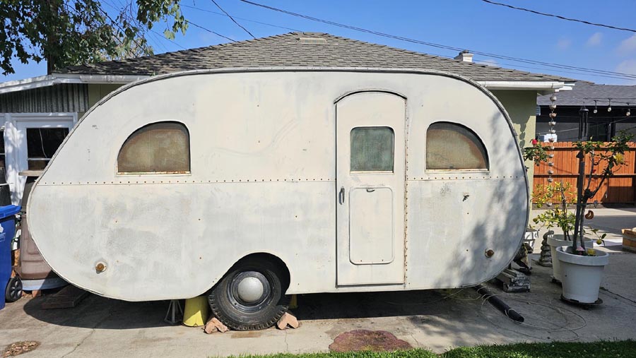 1948 Mainline Silver Lark